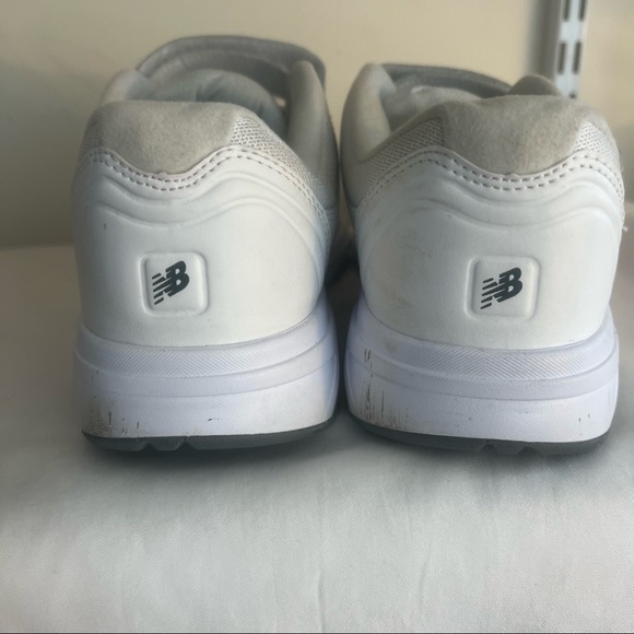 New Balance 813 Shoes White Double Strap Leather Walking Shoes Men's 11 EUC - Picture 4 of 7